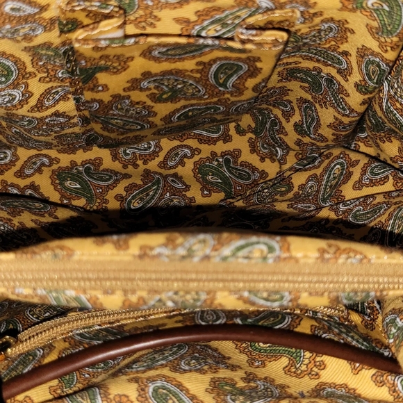 Calja Crossbody Bag - Picture 3 of 7